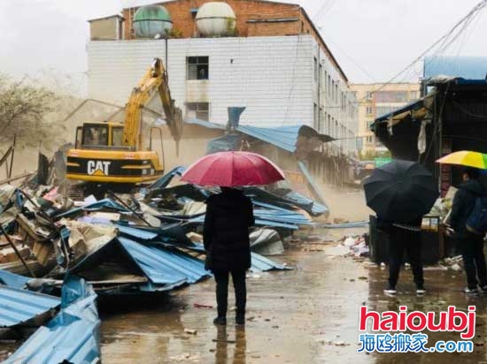 昆明黃土坡舊貨市場搬家搬遷后建設(shè)成為綠地.jpg